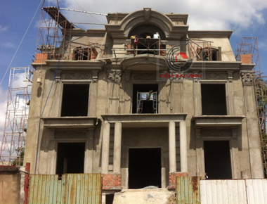 Thi công thô biệt thự tân cổ điển 2 tầng mái Mansard - Giai đoạn kết cấu